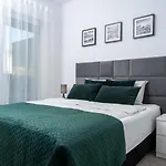 Apartament Happy Holiday